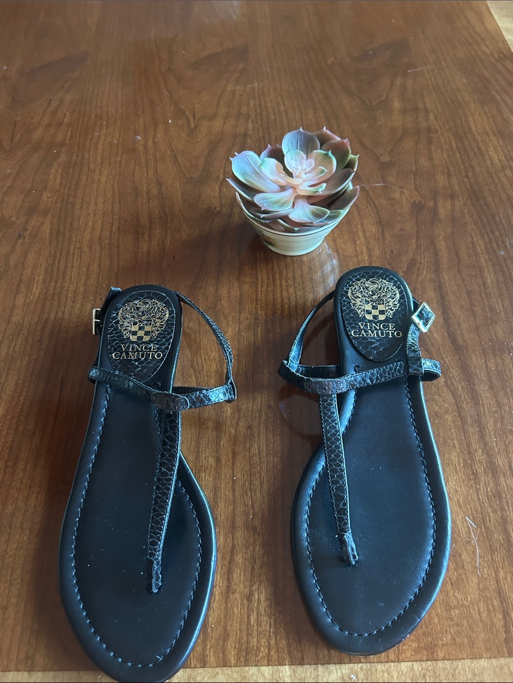 Vince Camuto Black T-Strap Snake-Embossed Sandals
